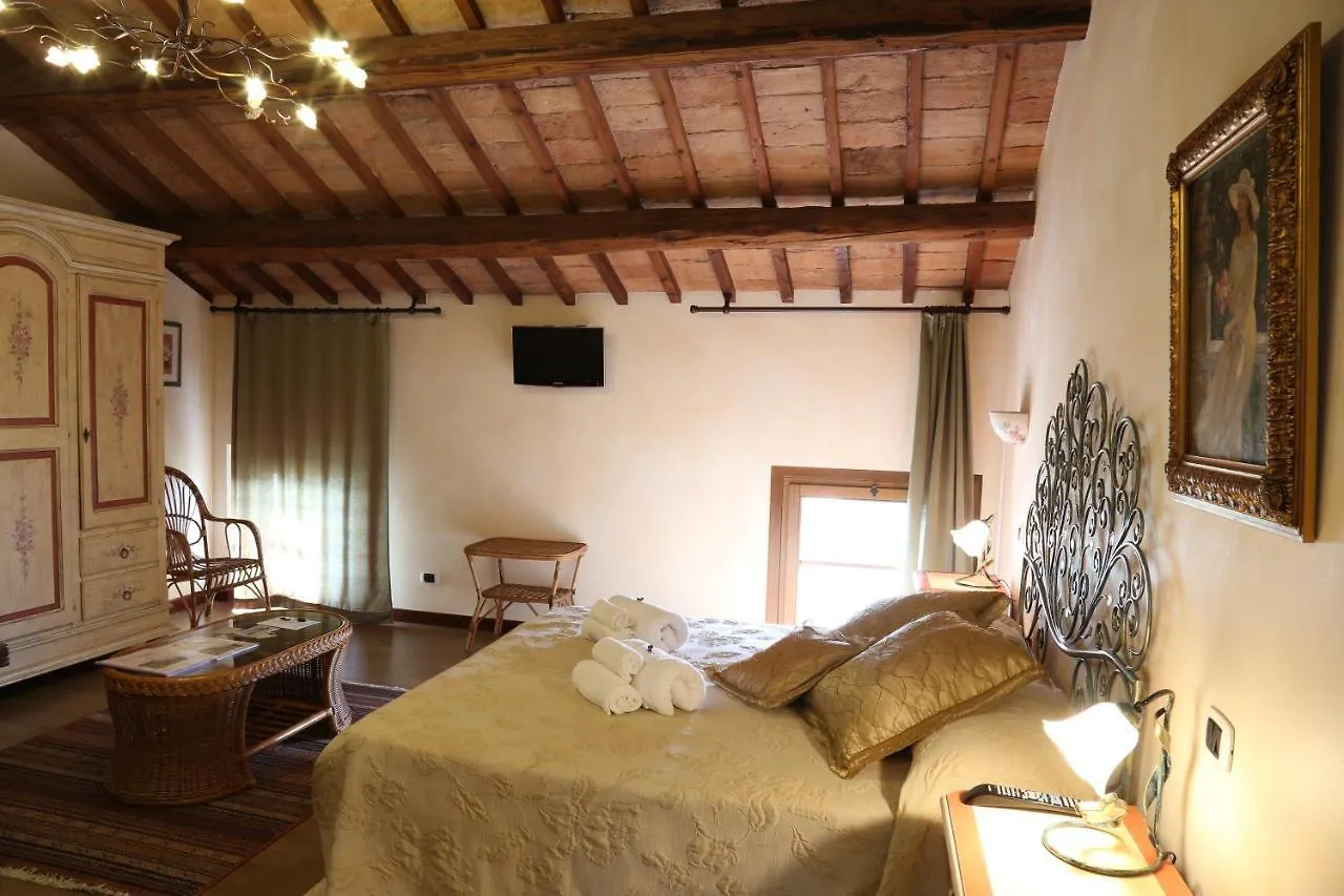 Alloggio per agriturismo Millefiori la Corte delle Rose Rovigo Italia