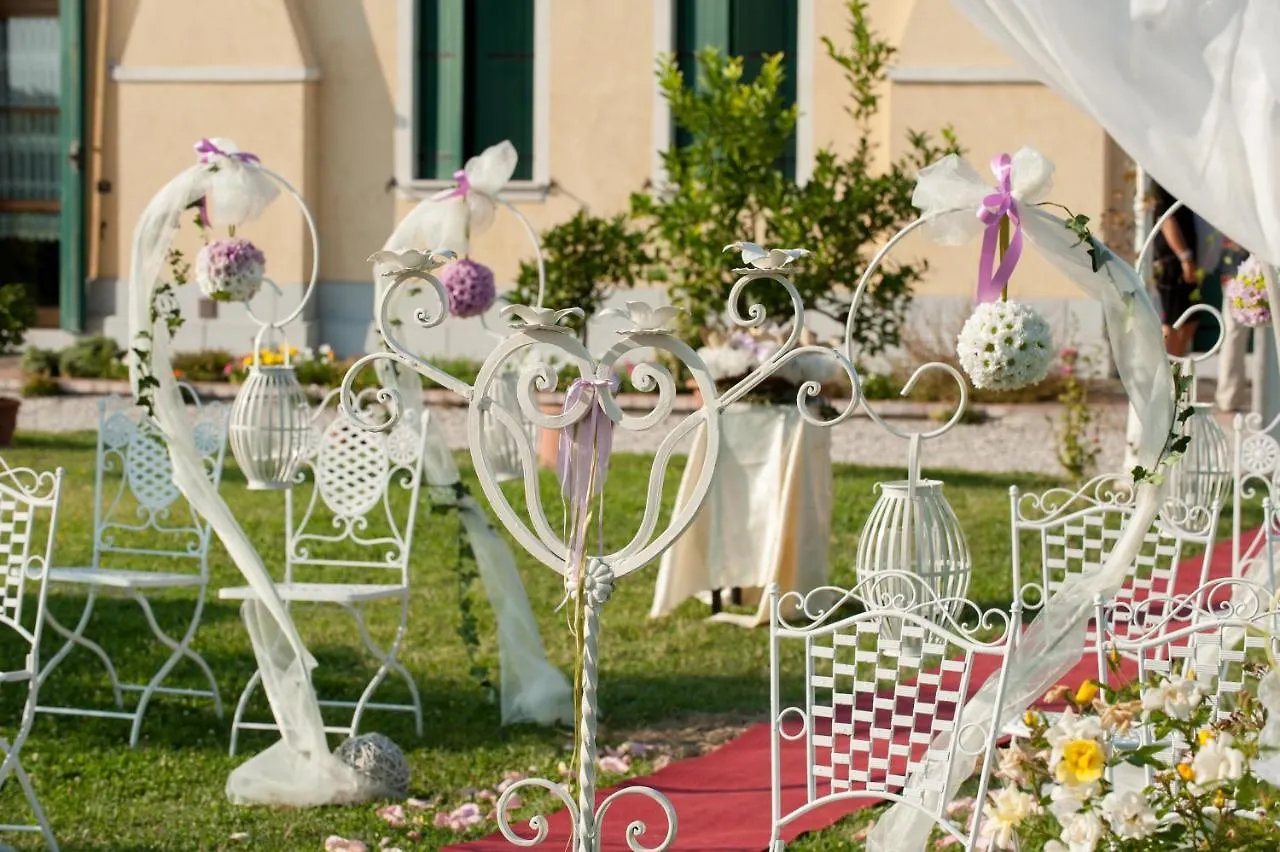 Millefiori la Corte delle Rose Rovigo 0*,  Italia